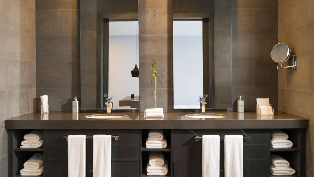 luxury bathrooms